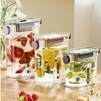 Bouteille d'eau froide en plastique transparent de grande capacité avec couvercle scellé pour le stockage et le conteneur d'aliments pour boissons glacées aux fruits faites maison