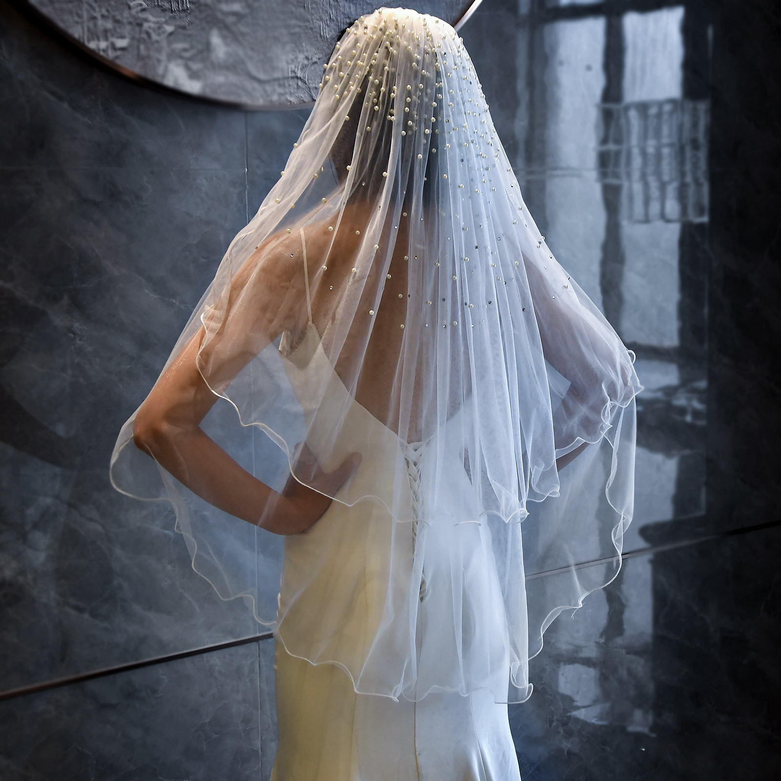 White 2 Layer Beaded Comb Silver Trim Veil Two Tier Fingertip Length Rhinestones Comb Bridal Veil main image 3