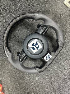 Volant en carbone semi-perforé avec bouton de démarrage R8 et sélecteur de mode de conduite pour <span class=keywords><strong>Audi</strong></span> <span class=keywords><strong>A3</strong></span> A4 A5 A6 C7 C8 Q3 Q5 Q7 4L SQ5 SQ8 TTRS - Product Image 2