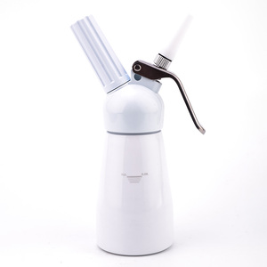 CreamJet 250ml Siphon à crème en aluminium, distributeur de crème fouettée avec 3 buses décoratives - Product Image 2