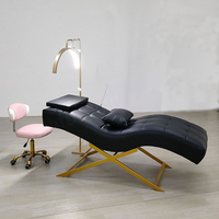 Nouveau design de table de massage pour salon de beauté lit à cils incurvés en cuir rose à base de métal doré