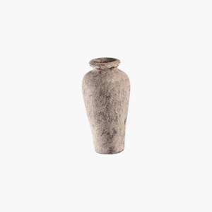 Urna de terracota rústica antigua, perfecta para realzar la decoración de tu sala de estar con un encanto natural y una elegancia artística. - Product Image 1