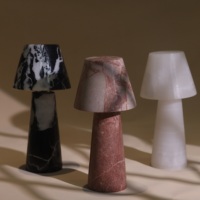 YUSHI Lampe de table en marbre rose Calacatta moderne pour la décoration de chambre de villa d'hôtel