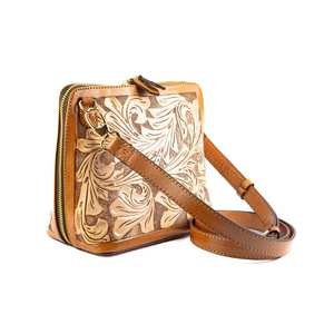 Bolso cruzado Amelita para mujer, de cuero genuino tallado a mano, de alta calidad artesanal, acabados de lujo, con herramientas manuales. - Product Image 1