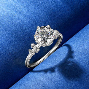 Trendy Luxe Mode Vrouwen Fijne Sieraden 2ct 2.0ct 2 Karaat 8Mm Zes Klauw Moissanite S925 Sterling Zilveren Trouwring - Product Image 4