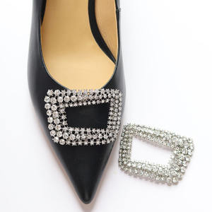Vente en gros ornements en <span class=keywords><strong>verre</strong></span> coupe strass mariée accessoires de chaussures accessoires de décoration de chaussures - Product Image 1