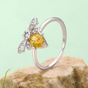 Anillo de cóctel de citrino plateado con diseño de insecto, joyería de moda glamurosa para mujer, regalo de piedra de nacimiento de noviembre - Product Image 3