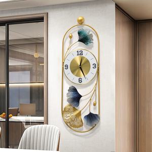 Pendentif de montre de feuille de Ginkgo en fer <span class=keywords><strong>l</strong></span>éger de style chinois moderne créatif nouvelle maison horloge <span class=keywords><strong>à</strong></span> quartz d'art simple pour le salon en métal - Product Image 1