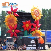 Décorations florales géantes gonflables à LED avec taille personnalisée et taffetas de polyester pour la publicité sur les scènes de boîtes de nuit