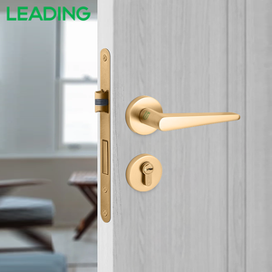 Gagang pintu aluminium untuk Interior kamar tidur dan Hotel pegangan pintu kayu emas perangkat keras pintu Modern - Product Image 1