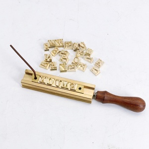 Máquina de Estampado en Caliente Personalizada con Sello de Latón para Alfabeto, Números y Símbolos, Molde para Grabado de Letras, Impresión y Grabado en Cuero - Product Image 5