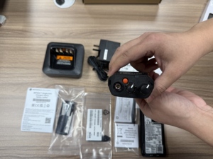 วิ<span class=keywords><strong>ท</strong></span>ยุสื่อสารดิจิตอล Motorola R7a R7 NKP DMR สำหรับหน่วยลาดตระเวนรักษาความปลอดภัย โทรด้วยปุ่มเดียว WiFi GPS สัญญาณเตือนภัยฉุกเฉิน วิ<span class=keywords><strong>ท</strong></span>ยุสื่อสารสอง<span class=keywords><strong>ท</strong></span>าง - Product Image 5