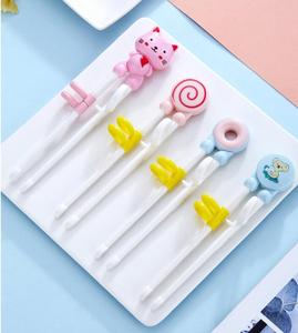 <span class=keywords><strong>Palillos</strong></span> de plástico divertidos <span class=keywords><strong>para</strong></span> niños, 18cm de longitud, duraderos, <span class=keywords><strong>para</strong></span> práctica de <span class=keywords><strong>comer</strong></span> - Product Image 6