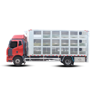 <span class=keywords><strong>Camion</strong></span> de transport de volaille nouveau 4*2 4*4 6m 8m boîte <span class=keywords><strong>camion</strong></span> de transport de porc moutons vaches cochons 20-60CBM <span class=keywords><strong>camion</strong></span> de transport d'animaux - Product Image 1