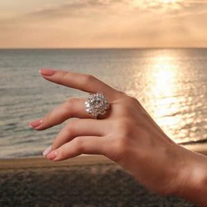 Anel de Compromisso de Luxo com Corte Redondo de 5CT VVS1 GRA Moissanite em Prata Esterlina 925 para Mulheres, Anéis de Promessa Finos para Casais - Product Image 4