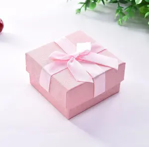 Nouveau couvercle haut et bas boîte rose emballage ruban créatif arc boîte à bijoux
