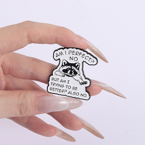 Vui Raccoon Men Pin Tôi Hoàn Hảo Không Có Quote Trâm Động Vật Huy Hiệu Đồ Trang Sức Quà Tặng Cho Bạn Bè Quần Áo Bán Buôn - Product Image 4