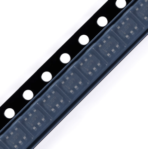 PIC10F322T-I/OT PIC 10F Microcontroller <span class=keywords><strong>IC</strong></span> 8-Bit 16MHz 896B (512X14) FLASH SOT-23-6 kualitas tinggi asli - Product Image 4