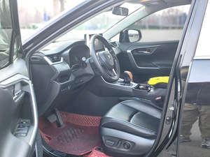 Toyota RAV4 Rongfang 2020 2.0 CVT 2WD Édition Fashion Automatique Voitures <span class=keywords><strong>SUV</strong></span> Toyota d'occasion - Product Image 5