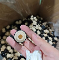 Bouchons en liège noirs et blancs de 19,5 mm et 18,5 mm pour bouteilles d'huile d'olive, avec bec verseur, pour la fermeture hermétique de l'huile d'olive - Vente en gros