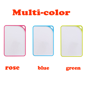 Tabla de cortar de plástico de colores flexibles con agarre de gofres texturizados para Cocina - Product Image 3