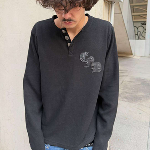 <span class=keywords><strong>T</strong></span>-<span class=keywords><strong>Shirt</strong></span> Personalizzata in Maglia Waffle per Uomo, 300gsm 100% Cotone, <span class=keywords><strong>Vintage</strong></span> con 3 Bottoni in Metallo, Ricamo in Pelle, Vendita all'Ingrosso - Product Image 1