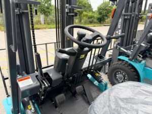 Montacargas Diésel de Alta Calidad con Motor Euro 5, 2.5 Toneladas, 3 Toneladas, 3.5 Toneladas, 4 Toneladas, Mástil Tríplex para Contenedores, Modelo en Oferta en Europa - Product Image 6
