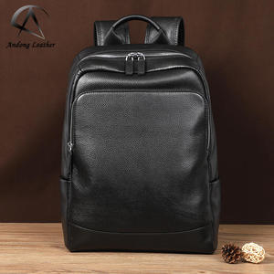 Sac à dos pour ordinateur portable Andong pour hommes, en cuir de vache véritable, sacs à dos de mode pour affaires, sacs à dos décontractés imperméables pour voyages et activités de plein air - Product Image 1