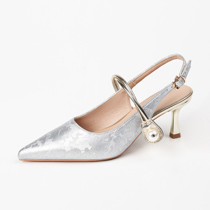 <span class=keywords><strong>Eleganti</strong></span> <span class=keywords><strong>scarpe</strong></span> da donna <span class=keywords><strong>con</strong></span> <span class=keywords><strong>tacco</strong></span> alto Sexy generali <span class=keywords><strong>con</strong></span> <span class=keywords><strong>tacco</strong></span> sottile décolleté indossabili <span class=keywords><strong>con</strong></span> <span class=keywords><strong>tacco</strong></span> sottile moda <span class=keywords><strong>scarpe</strong></span> a spillo <span class=keywords><strong>con</strong></span> punta a punta per le donne - Product Image 5
