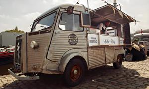 Camion Vintage Grigio per Catering con Vetrina Refrigerata per Martini e Ripiano per Nuggets di Pollo, Direttamente dalla Fabbrica per il Cyber Market - Product Image 3