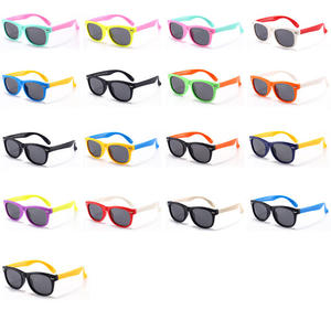 <span class=keywords><strong>Occhiali</strong></span> <span class=keywords><strong>da</strong></span> sole per bambini polarizzati flessibili in Silicone <span class=keywords><strong>occhiali</strong></span> <span class=keywords><strong>da</strong></span> sole per bambini per <span class=keywords><strong>occhiali</strong></span> <span class=keywords><strong>da</strong></span> sole per bambini <span class=keywords><strong>occhiali</strong></span> <span class=keywords><strong>da</strong></span> <span class=keywords><strong>vista</strong></span> per ragazze e ragazzi - Product Image 6