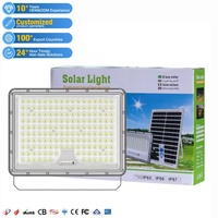 Lampu Sorot Jalan Tenaga Surya LED Berkualitas Tinggi CE IP67 300W 400W ABS dengan Remote Control, Pemasangan di Dinding