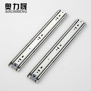 Precio barato 51mm de ancho 3 veces Ferrocarril 68KG de capacidad de carga de rodamiento de bolas telescópica Industrial pesado cajón carril - Product Image 1