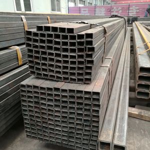 Tuyau rectangulaire en acier au carbone noir soudé Aisi 1020 Q235 Q345 50*30*4mm, <span class=keywords><strong>prix</strong></span> au mètre - Product Image 3