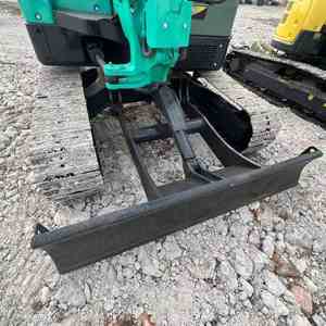 รถขุดขนาดเล็ก Yanmar VIO40 มือสอง ราคาประหยัด คุณภาพพรีเมียม ผลิตในญี่ปุ่น ดีไซน์ Zero Tail Swing ประหยัดคุ้มค่า พร้อมปั๊มเกียร์แบบแคบ - Product Image 5
