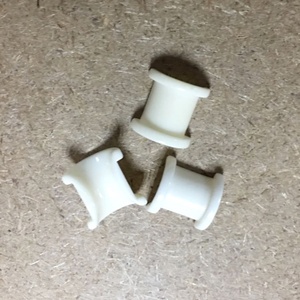 Ojal de cerámica textil con ranura - Product Image 5