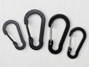 Mosquetón <span class=keywords><strong>Pequeño</strong></span> Ovalado Plano de Aluminio Anodizado Negro de 4cm 5cm con Forma de Calabaza y Cierre de Resorte - Product Image 1