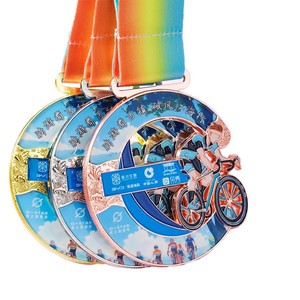 Haute qualité <span class=keywords><strong>pas</strong></span> <span class=keywords><strong>cher</strong></span> Marathon Triathlon vélo VTT course cyclisme finisseur médaille en métal en alliage de Zinc avec ruban - Product Image 4