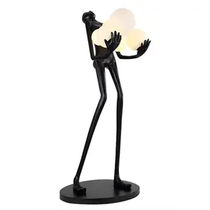 Moderne Hars Man En Vrouw Beeldjes Beeldhouwer Floor Lamp Voor Showroom Woonkamer Art Centrum Decoratie