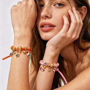 Pulsera de Nylon Trenzado Estilo Americano con Deslizador Ajustable, Ideal para Regalo del Día de la Independencia, No se Deslustra, con Múltiples Dijes, Venta al por Mayor - Product Image 1