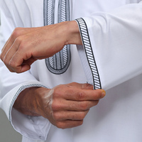 Qamis Arabe Traditionnel pour Homme, Robe Qatari Dishdasha à Col Montant et Poignets Boutonnés, Manches Longues, Vente en Gros, Qualité Supérieure