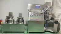 Machine à mélanger la crème colorante pour cheveux de 100 L, homogénéisateur d'onguent cosmétique, mélangeur à émulsion sous vide, petite machine de fabrication cosmétique