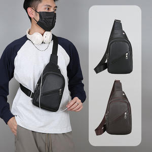 Sac de poitrine pour homme LJD201 en cuir PU, grande capacité, résistant à l'usure, couleur unie marron noir, sac bandoulière pour tenues de tous les jours - Product Image 3