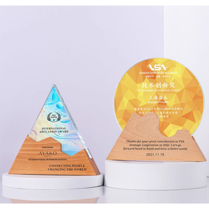 Fábrica JY, venta al por mayor, trofeo de cristal de madera, grabado creativo personalizado, excelente medalla de impresión en Color para empleados - Product Image 2