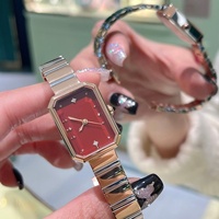 Jam Tangan Wanita Merah Muda Retro Model Kubus Gula dengan Jarum Baja Tahan Karat Ramah Lingkungan - Produk Baru, Promo Terbatas