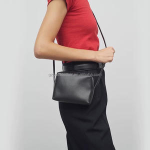 Bolso de hombro cuadrado de cuero a la moda para <span class=keywords><strong>mujer</strong></span>, diseño suave y duradero, bolsos de lujo personalizados para uso diario, bolsos para <span class=keywords><strong>mujer</strong></span> - Product Image 2