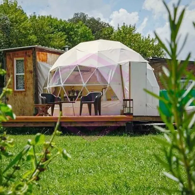 Jong Ontwerp Allemaal Aanpasbaar Kamperen Outdoor Avontuur Prefab Semi-Sferische Tiny House Wilde Glamping Koepeltent Aan De Rivier