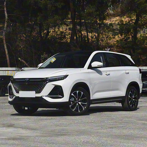 Changan X7 PLUS 2024 1.5T Manuale Nuovo SUV Compatto a Benzina 7 Posti Comfort <span class=keywords><strong>Auto</strong></span> a Benzina ad Alta Velocità - Product Image 1