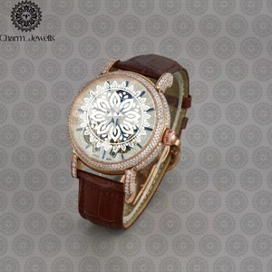 Montre en moissanite très demandée avec un acier inoxydable durable et une finition de qualité supérieure disponible à prix réduit - Product Image 2