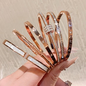 Pulsera de Moda de Acero Inoxidable de Alta Calidad Chapada en Oro de 18K con Circonitas, para Regalo de Boda o Cumpleaños, Joyería para Mujer 2026 - Product Image 3